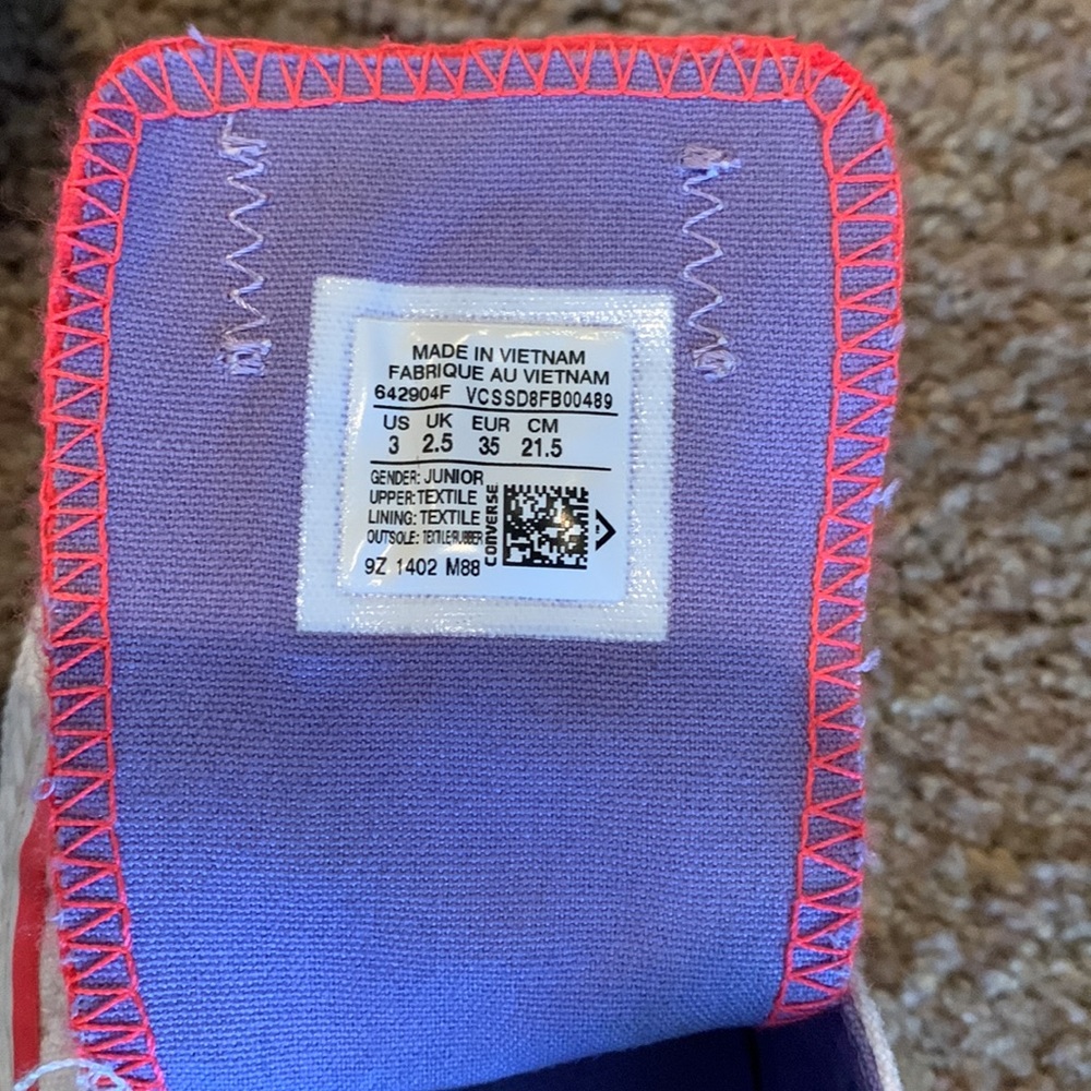 Converse sneakers - Picture 4 of 5